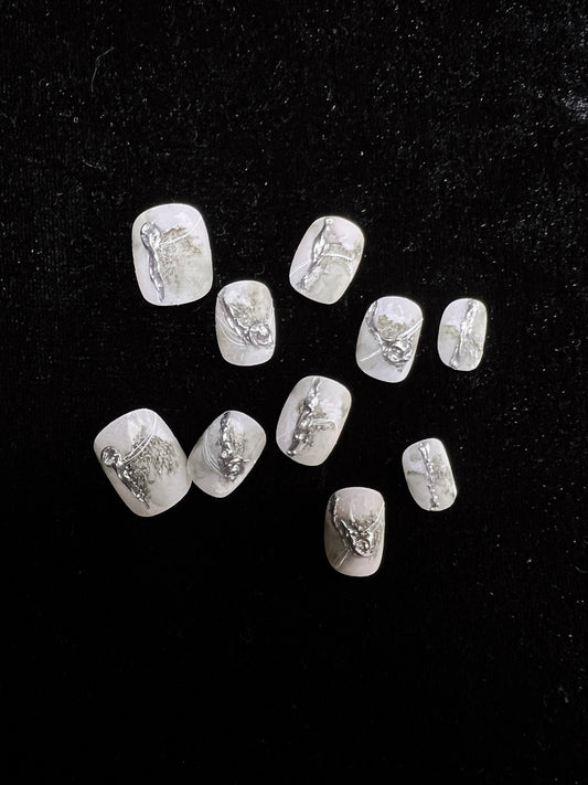 Aerolite Fragment White